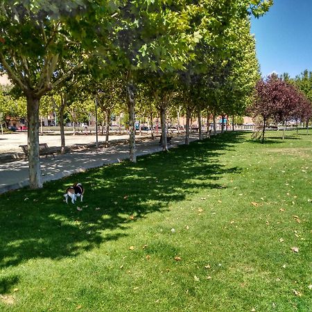 Villa "Luna De Segovia" Leganés Εξωτερικό φωτογραφία