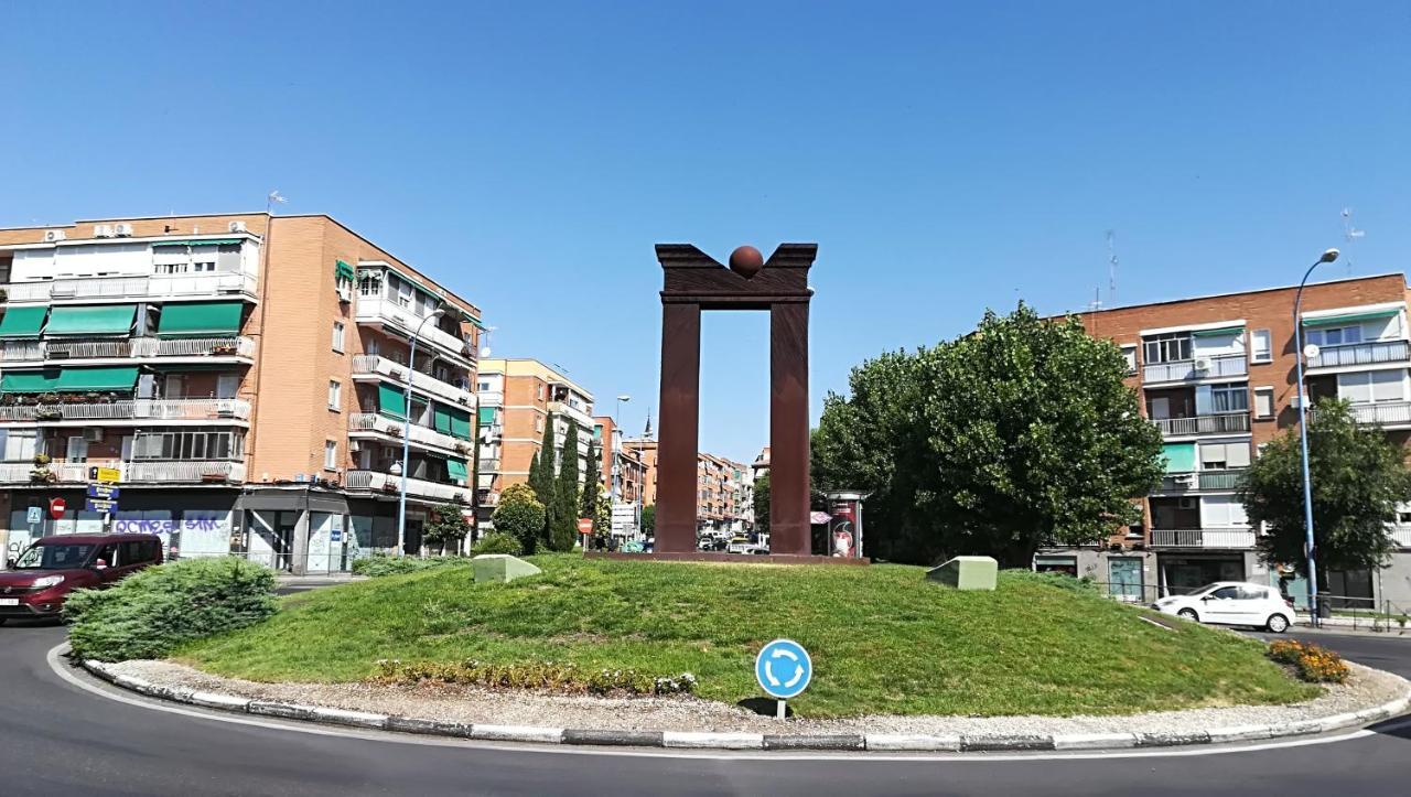 Villa "Luna De Segovia" Leganés Εξωτερικό φωτογραφία
