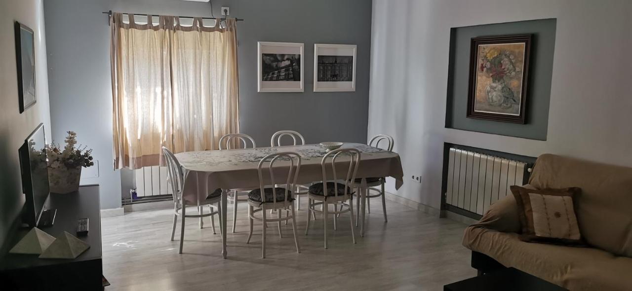 Villa "Luna De Segovia" Leganés Εξωτερικό φωτογραφία