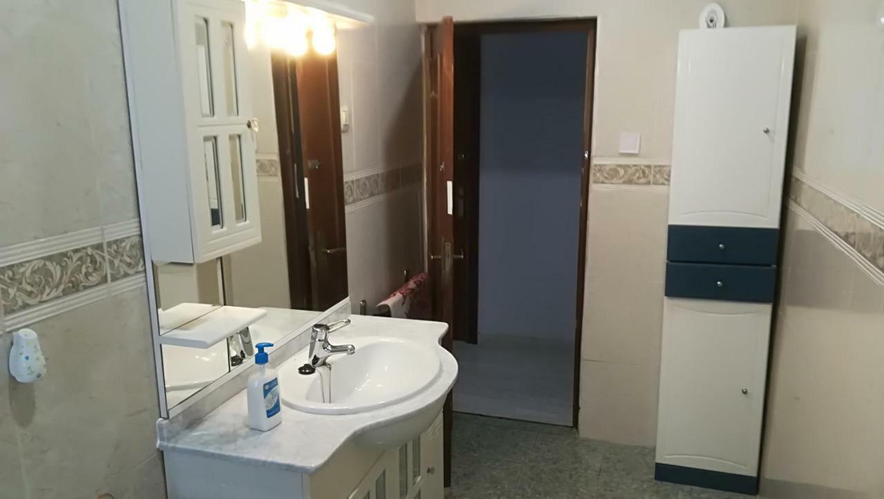 Villa "Luna De Segovia" Leganés Εξωτερικό φωτογραφία